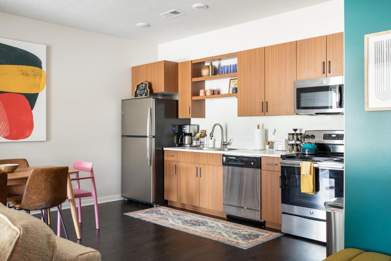 New Happy Trail 2Br Condo Close To Downtown مدينة ترافيرز المظهر الخارجي الصورة